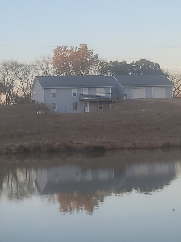 Primary Photo - 37462 Hwy CC