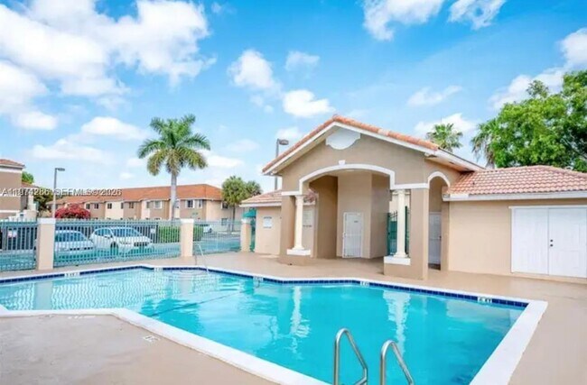 Foto del edificio - 6466 SW 130th Pl