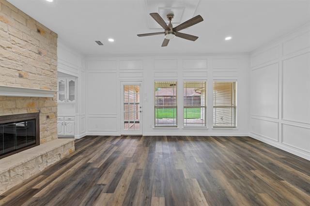 Foto del edificio - 2901 Trail Lake Dr