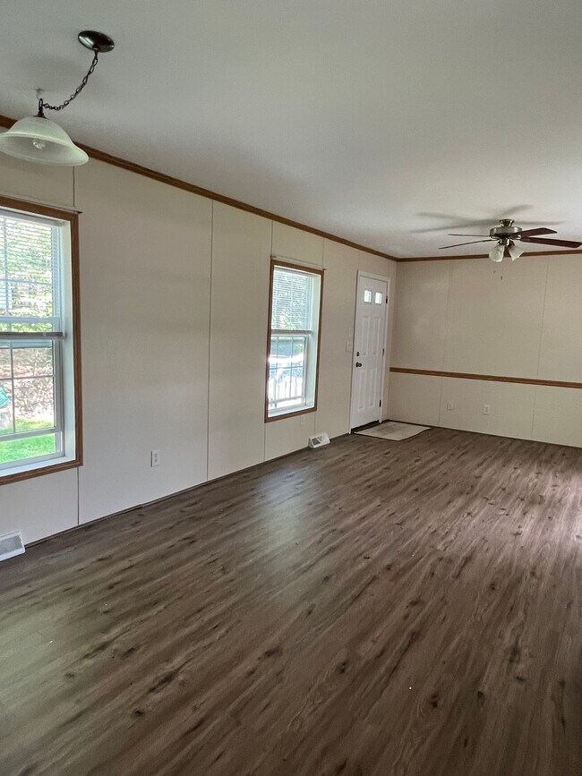 Building Photo - 7 Coyote Dr