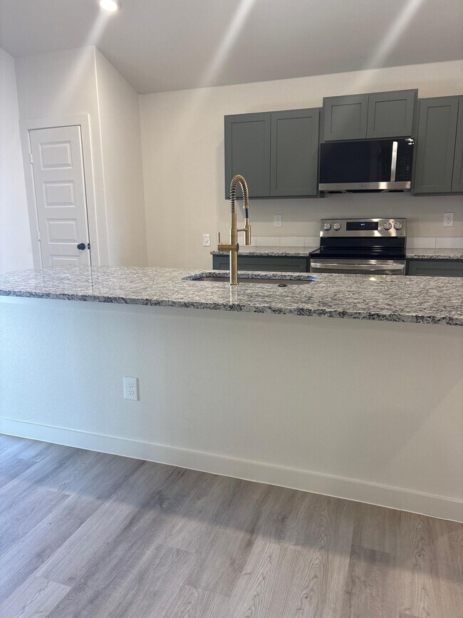 Foto del edificio - 6310 Virginia Ave