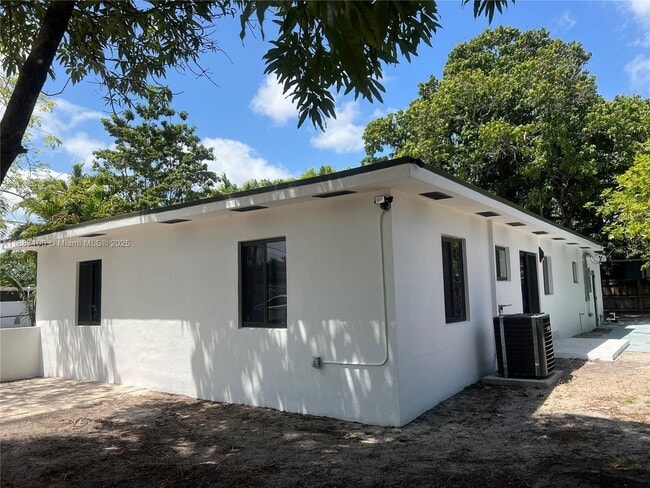 Foto del edificio - 14001 NW 10th Ave