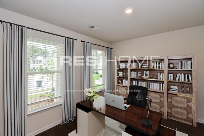 Foto del edificio - 5203 Upper Elm St