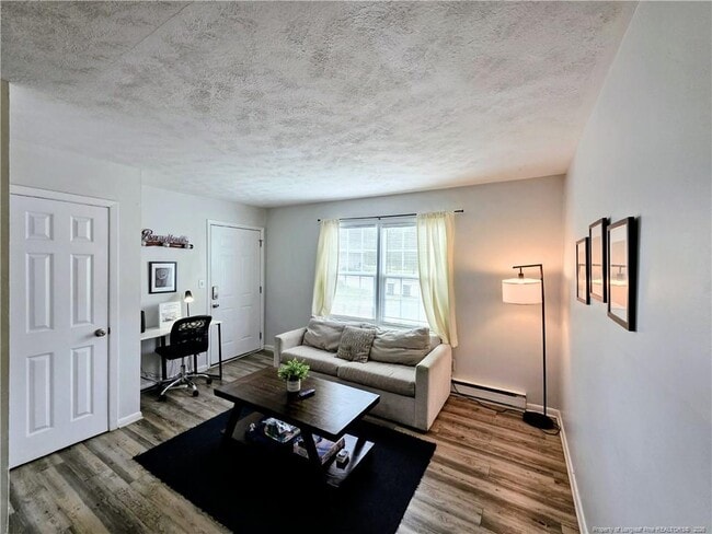 Building Photo - 812 Pilot Ave