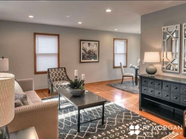 Foto del edificio - 4 bedroom, 3 Bathroom House