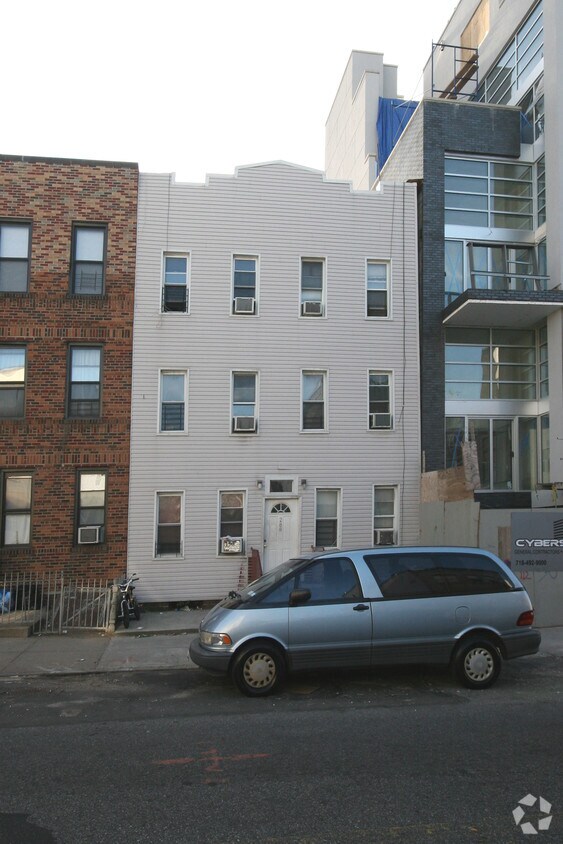 Primary Photo 12/03/06 - 288 20th St