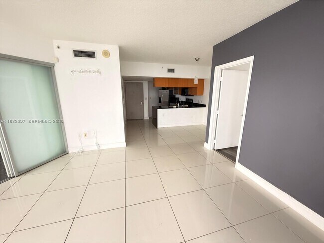 Foto del edificio - 1750 N Bayshore Dr