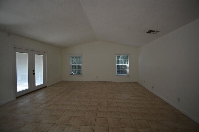 Foto del edificio - 1379 Pinetta Cir