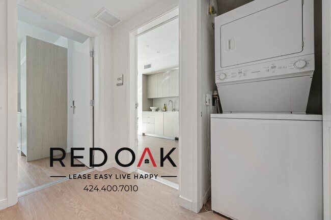 Foto del edificio - ~8 WEEKS FREE~ Fabulously Furnished Bachel...