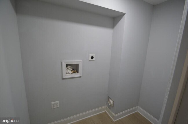 Foto del edificio - 322 Jones Ave