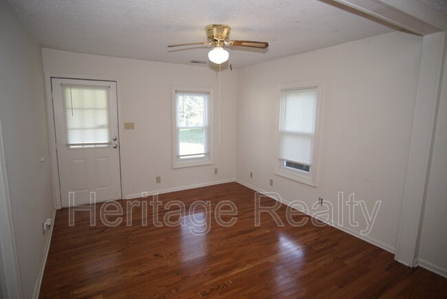 Building Photo - 307 E Oldham Ave