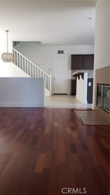 Building Photo - 1305 Walraven Ct
