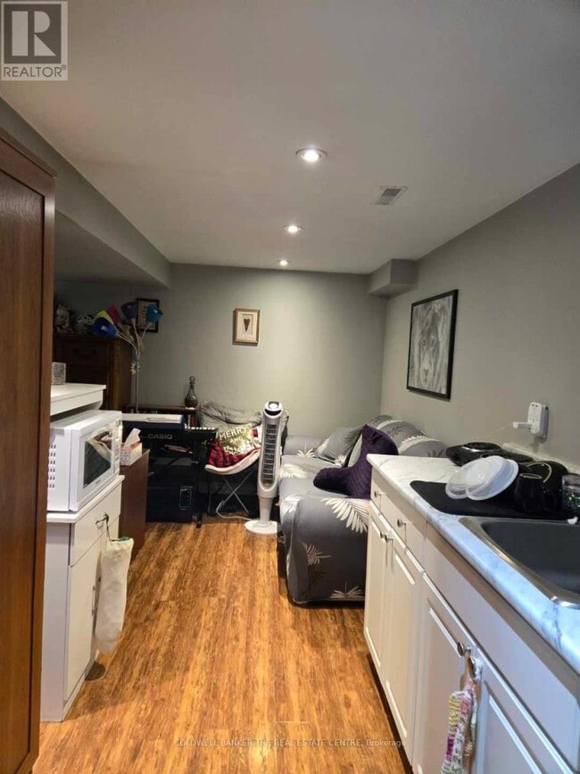 Building Photo - 12 D'Ambrosio Dr