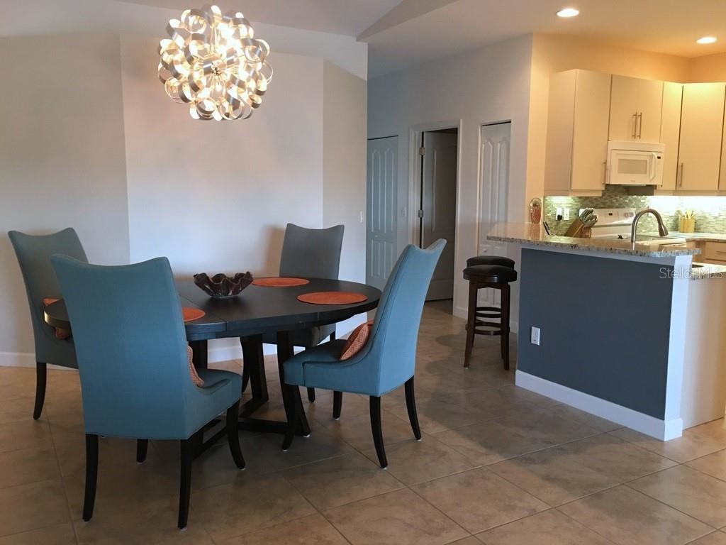 Foto principal - 6640 7th Ave Cir W