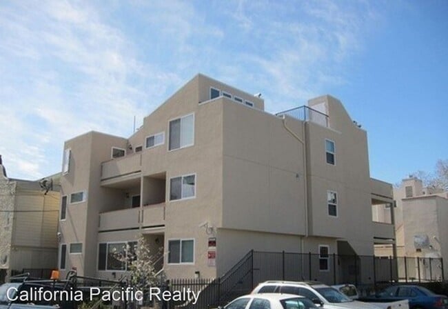 Building Photo - 2510 Regent St