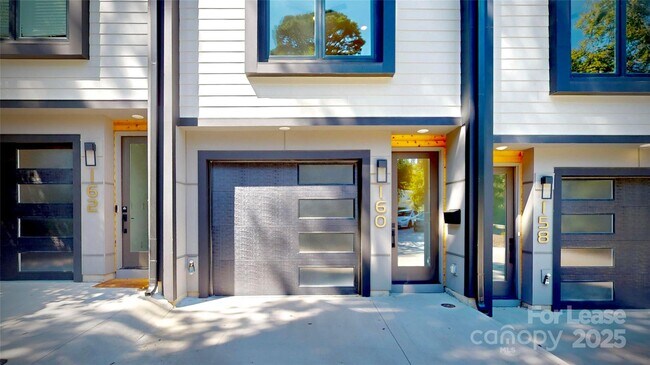Building Photo - 160 Mattoon St