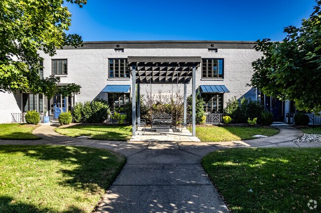 Building Photo - Cambridge