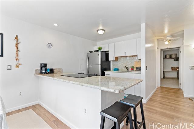 Building Photo - 84-757-757 Kiana Pl