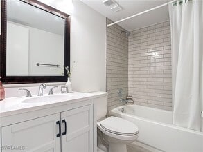 Building Photo - 28120 Pine Haven Way