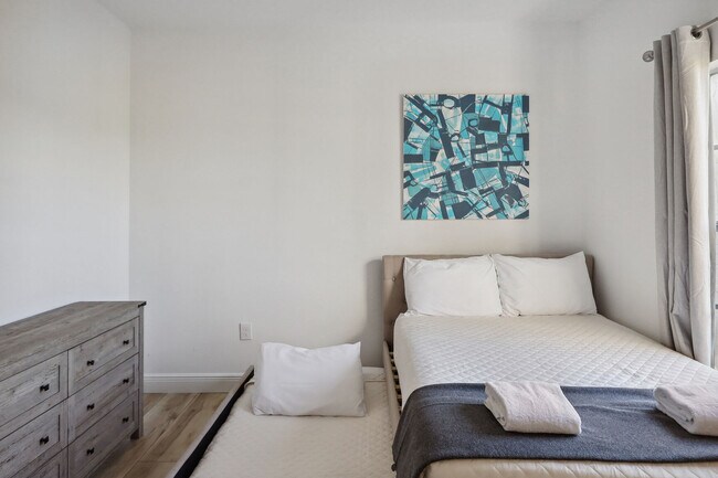 Foto del edificio - 312 Eagle Ridge Dr