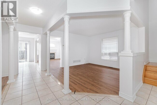 Building Photo - 48 Devonwood Dr