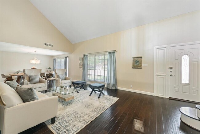 Building Photo - 3311 Chris Dr
