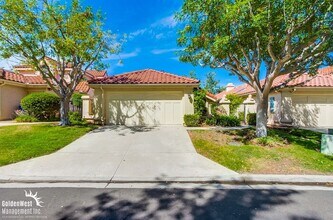 Building Photo - 2565 Holly Valley Dr