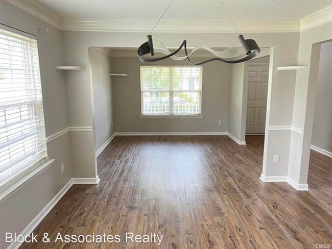 Foto del edificio - 4 br, 2.5 bath House - 5013 Marathon Lane