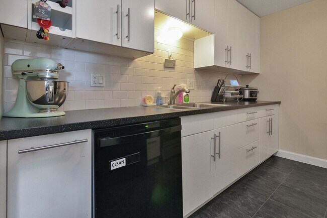Foto del edificio - 6 Greenbriar Dr