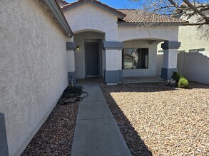 Building Photo - 6661 W Acapulco Ln