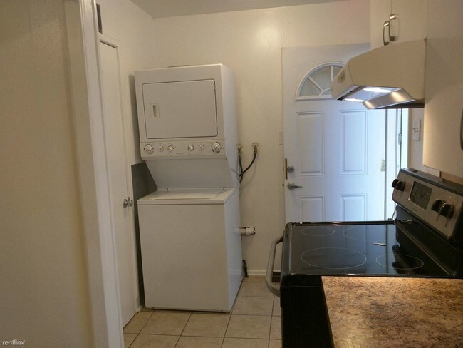 Foto del edificio - 4022 Lyman Ave