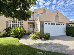 Building Photo - 9455 Brandon Ct