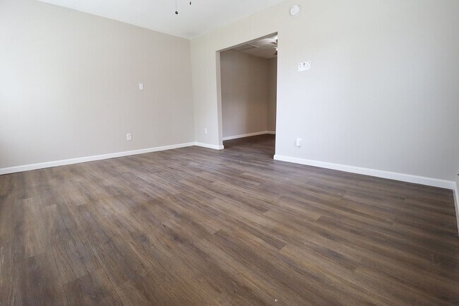 Foto del edificio - 1705 N Atlanta Duplex