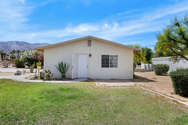 Building Photo - 78582 Avenida La Fonda