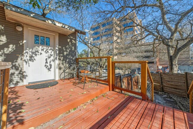 Foto del edificio - 512 Bouldin Ave