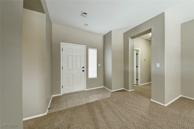 Building Photo - 2613 Rangely Ave