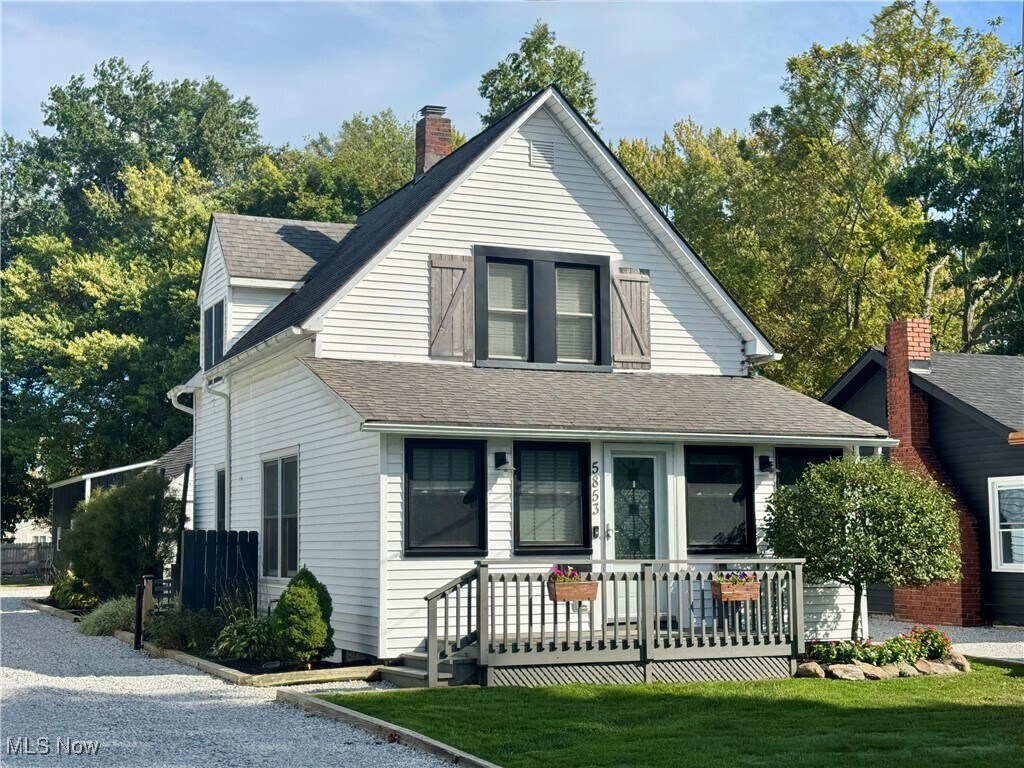 Foto principal - 5853 Melody Ln