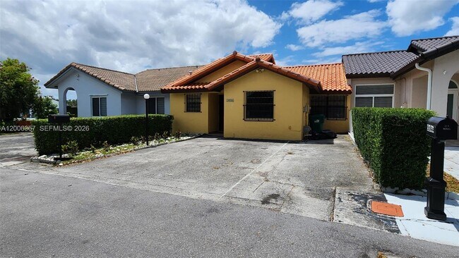 Building Photo - 5046 SW 145th Ave