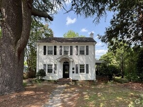 Building Photo - 1516 Fort Bragg Rd