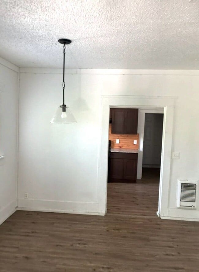 Foto del edificio - 3905 Stuart St