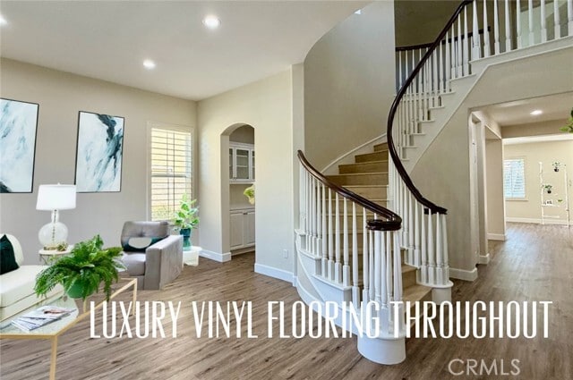 Foto del edificio - 2566 Pearblossom St