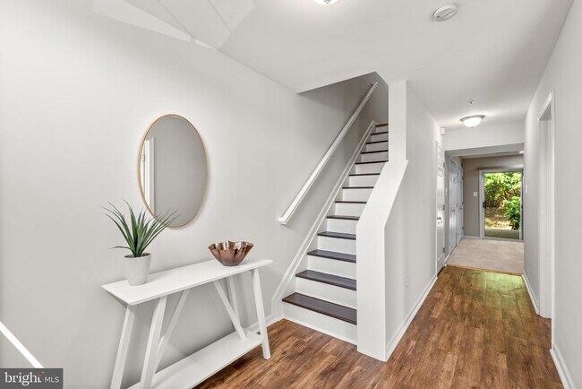 Foto del edificio - 6110 Cliffside Trail