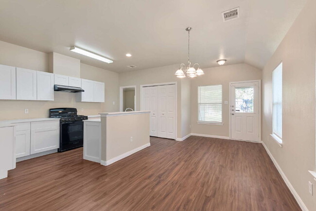 Building Photo - 14954 Huntington Willow Ln