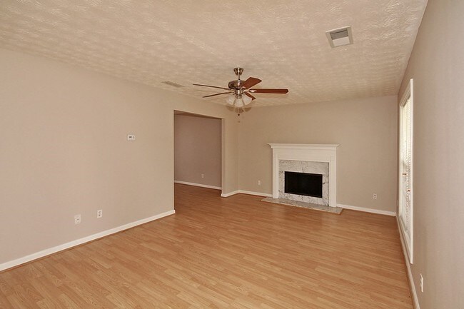 Foto del edificio - 1807 Summit Creek Way