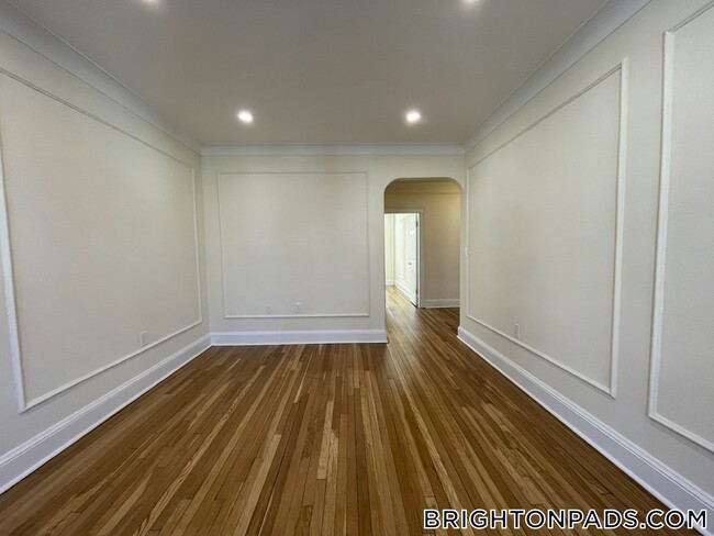 Foto del edificio - 100 Kilsyth Rd