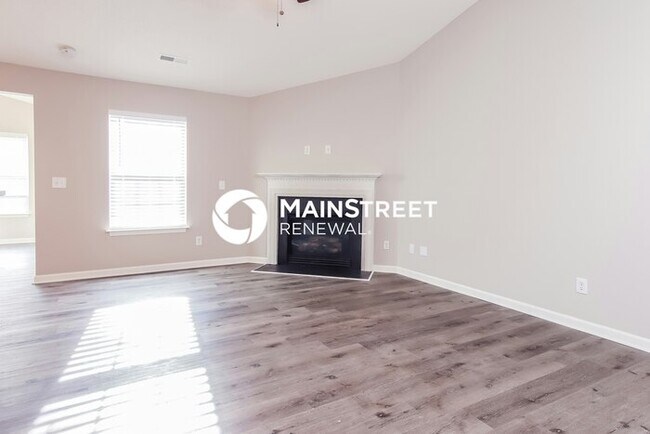 Foto del edificio - 3 Bedroom Pet-Friendly Home in Greensboro,...