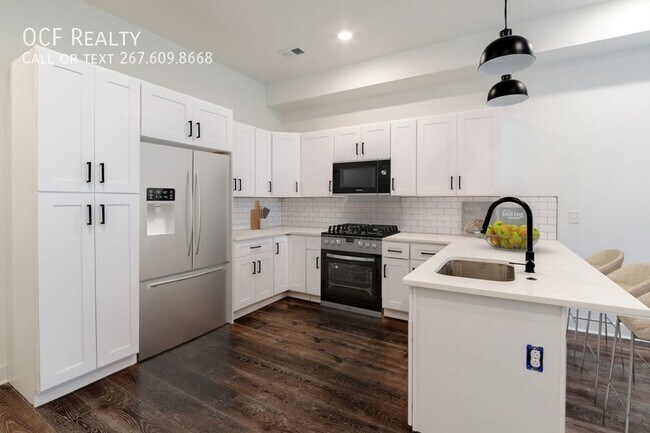 Building Photo - West Philly 3 Bedroom Apt