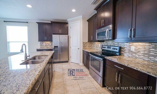 Foto del edificio - Spacious Bartram Park Preserve Home with L...