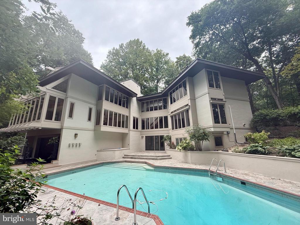 Foto principal - 1325 Darnall Dr