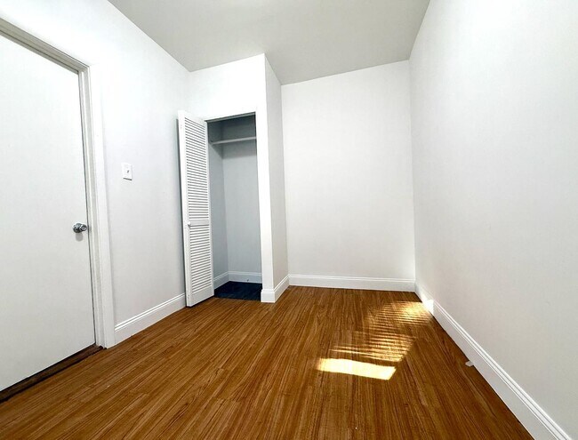 Foto del edificio - 46 W 9th St